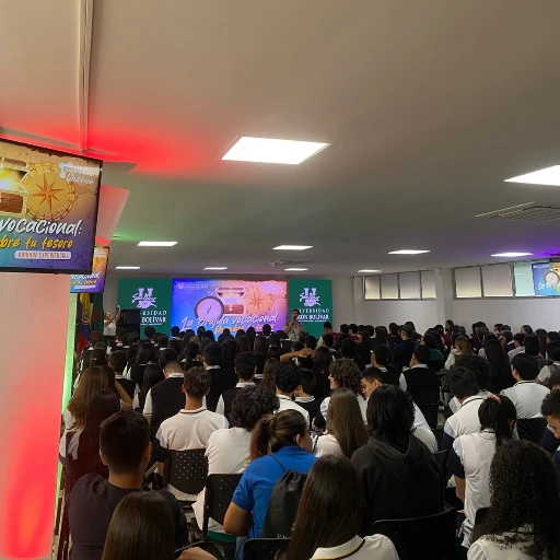 Jornada Experiencial Universitaria–Grado11 💙🧡La Brújula Vocacional de la Universidad Simón Bolívar